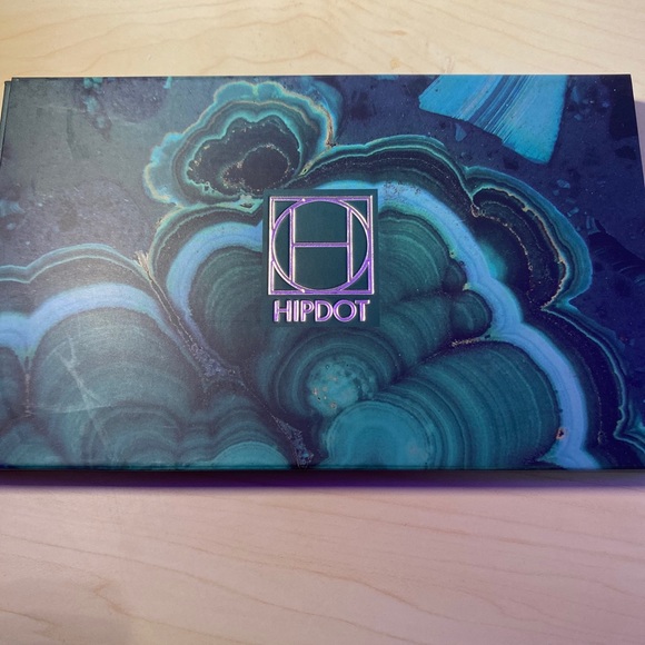 HIPDOT- CENOTE pressed eyeshadow palette - Picture 4 of 6